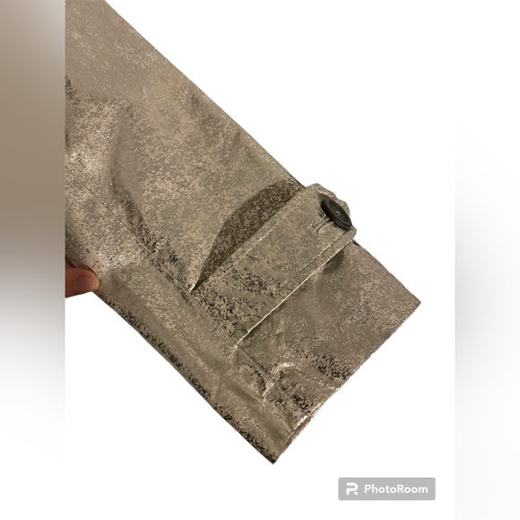 Isaac Mizrahi Silver Metallic Trench Coat - Size Small - Picture 10 of 15